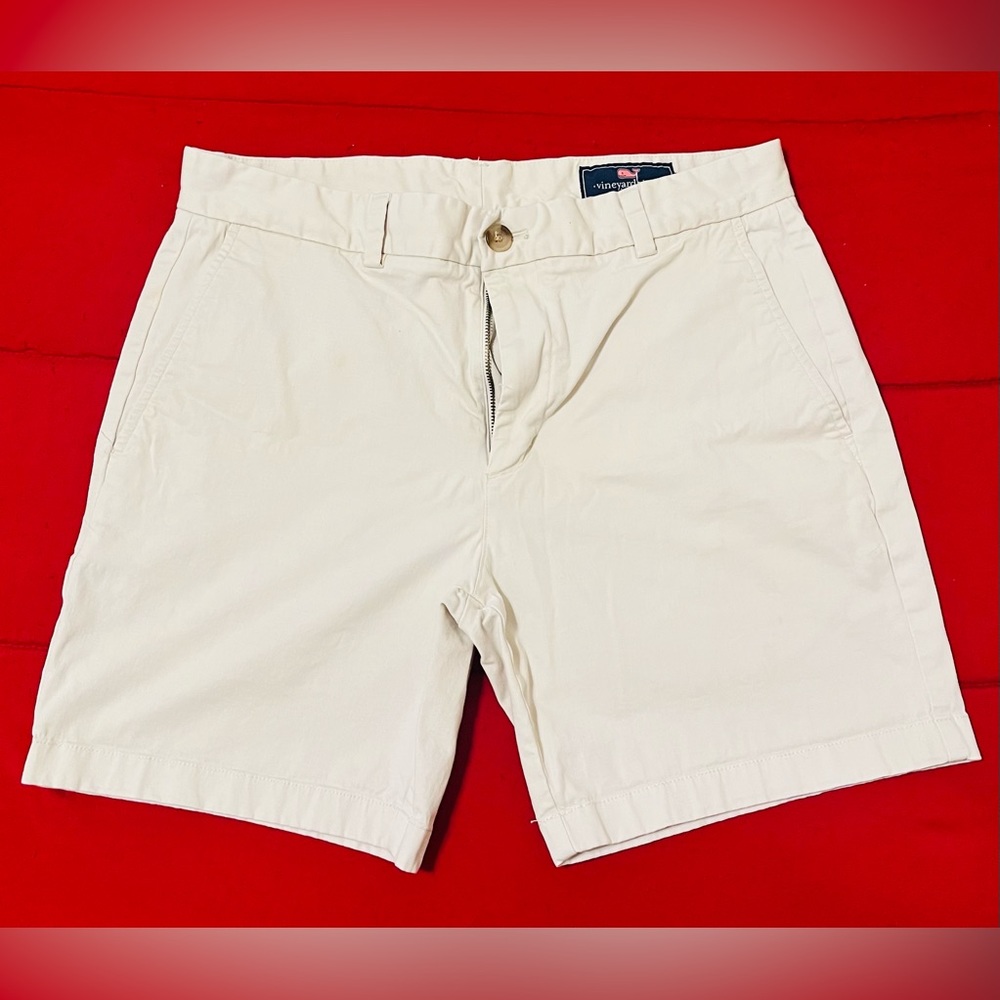 Vineyard Vines Breaker Shorts Size 34W.